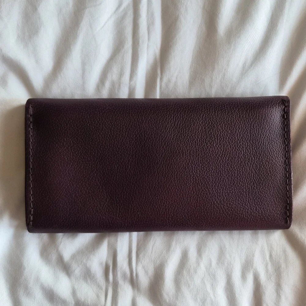 Portland Leather plum large Bozeman wallet - Picture 2 of 8